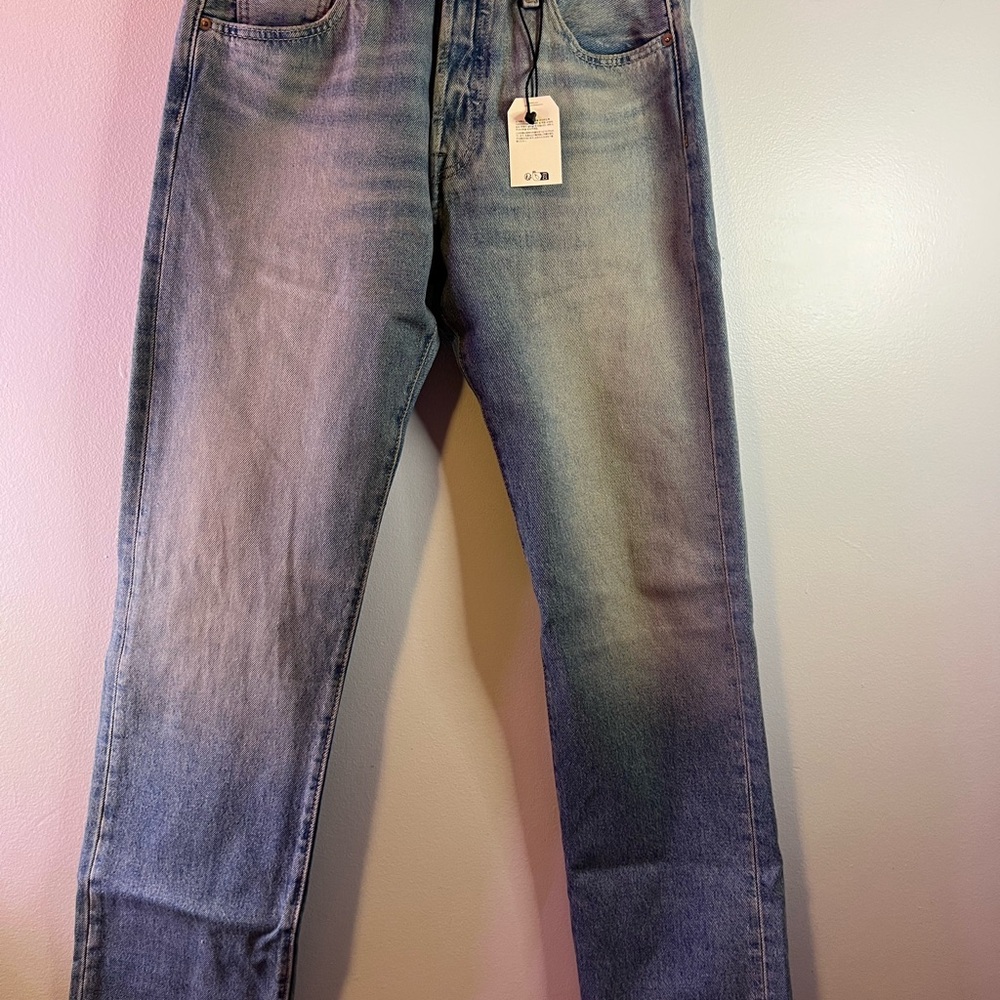 Levi's Women's Straight Leg Jeans - Light Blue Wash